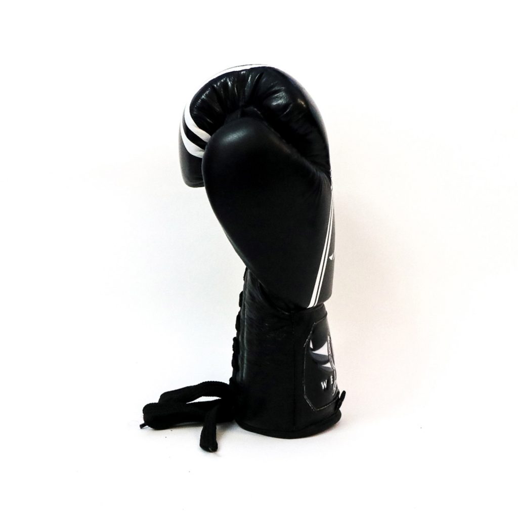 GANTS DE BOXE PRO À LACET CUIR SUPÉRIEUR NOIR WETTLE GEAR BlankId Equipements de Combats